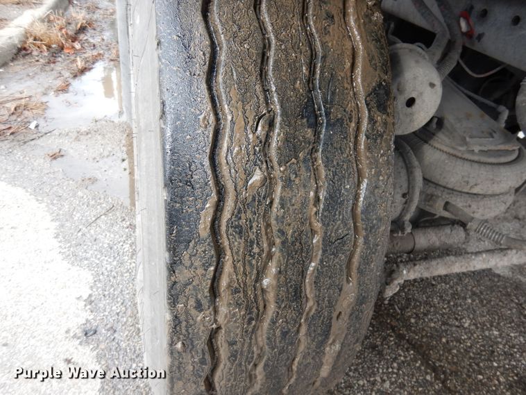 image for item DJ2758 2011 Crane Carrier LET2-26-UNK  refuse truck