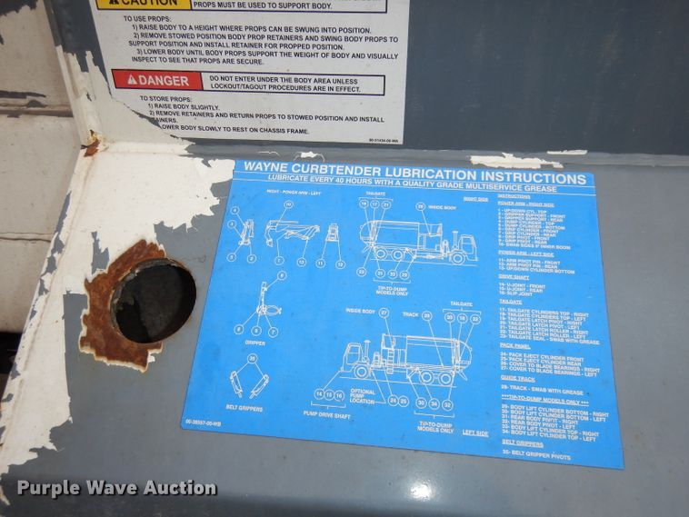 image for item DJ2758 2011 Crane Carrier LET2-26-UNK  refuse truck