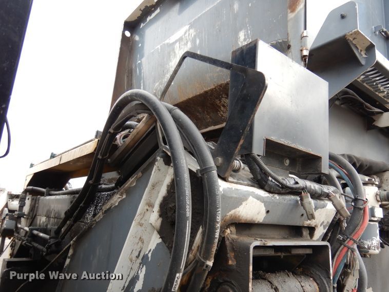 image for item DJ2758 2011 Crane Carrier LET2-26-UNK  refuse truck