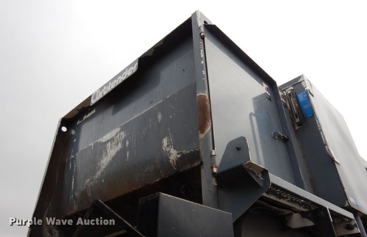 image for item DJ2758 2011 Crane Carrier LET2-26-UNK  refuse truck
