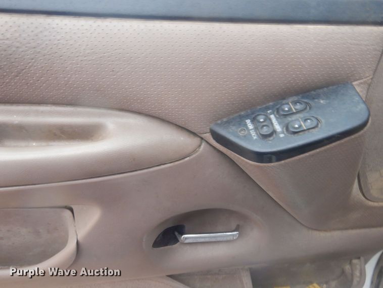 image for item DM5433 1996 Ford F350  applicator truck