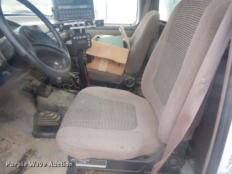 image for item DM5433 1996 Ford F350  applicator truck