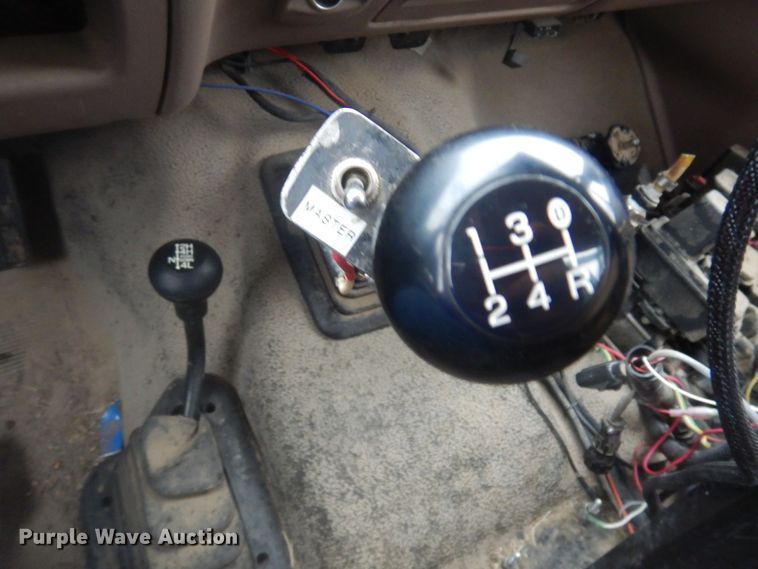 image for item DM5433 1996 Ford F350  applicator truck