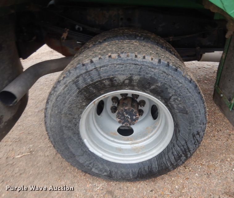 image for item DM5433 1996 Ford F350  applicator truck