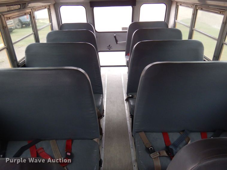 image for item DM5434 1998 GMC Savana G3500  school bus