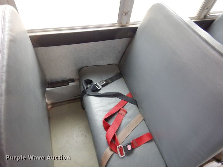 image for item DM5434 1998 GMC Savana G3500  school bus