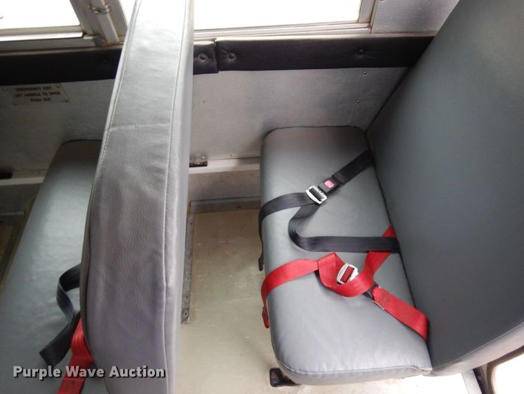 image for item DM5434 1998 GMC Savana G3500  school bus