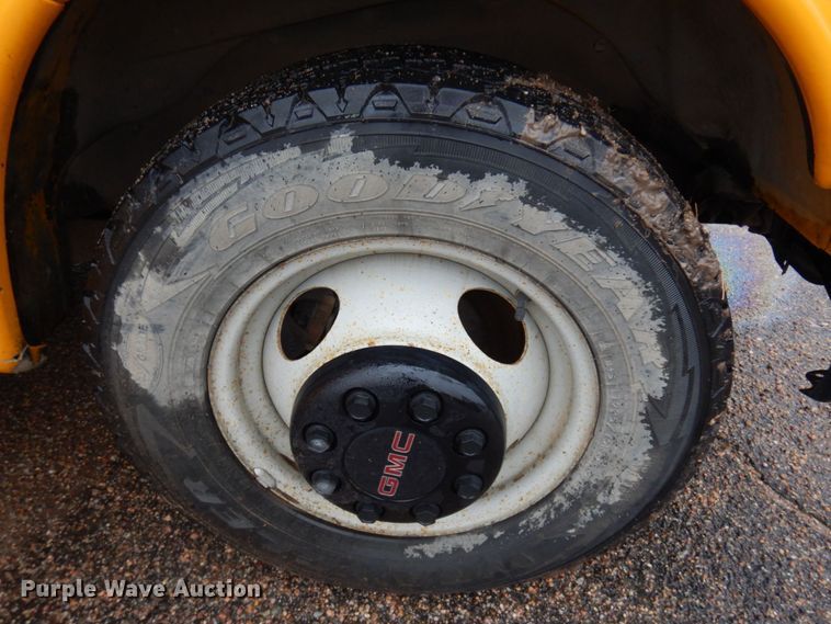 image for item DM5434 1998 GMC Savana G3500  school bus