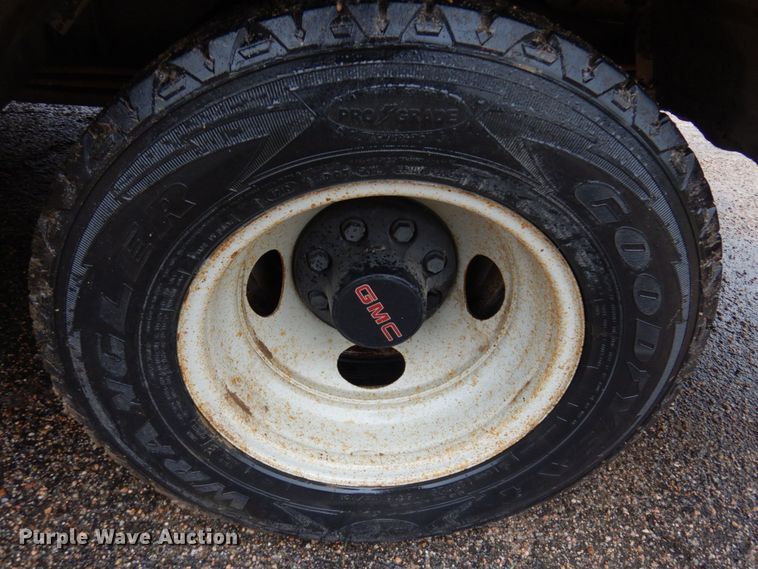 image for item DM5434 1998 GMC Savana G3500  school bus