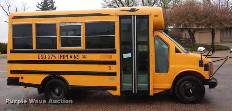 image for item DM5435 1997 Chevrolet Express G3500  school bus