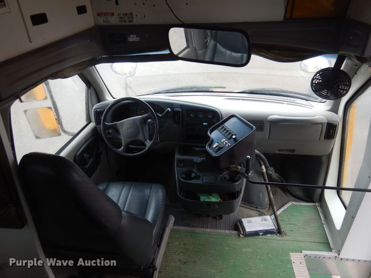 image for item DM5435 1997 Chevrolet Express G3500  school bus