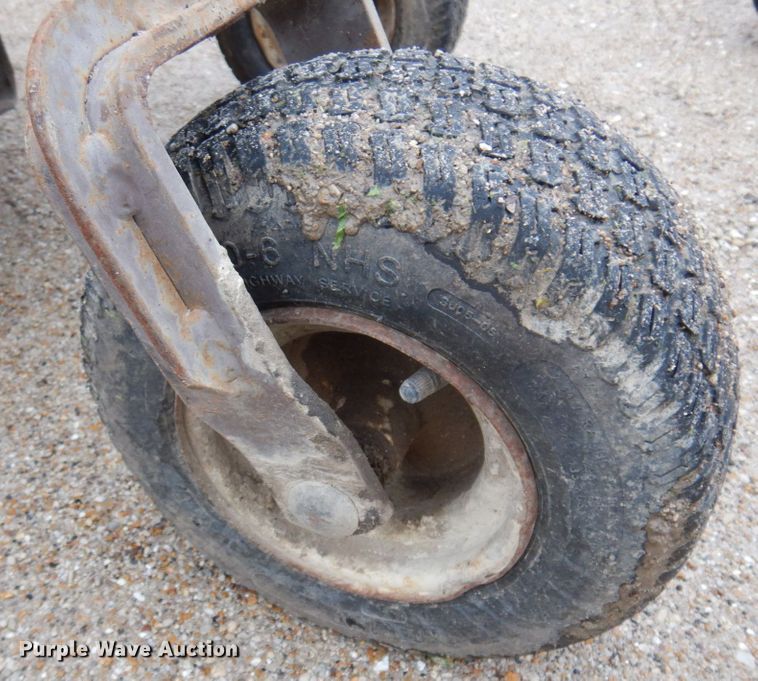 image for item DM5437 Grasshopper 725  ZTR lawn mower