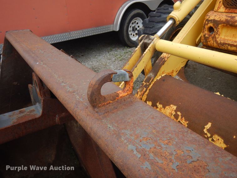 image for item DM5442 2004 New Holland LB75B  backhoe