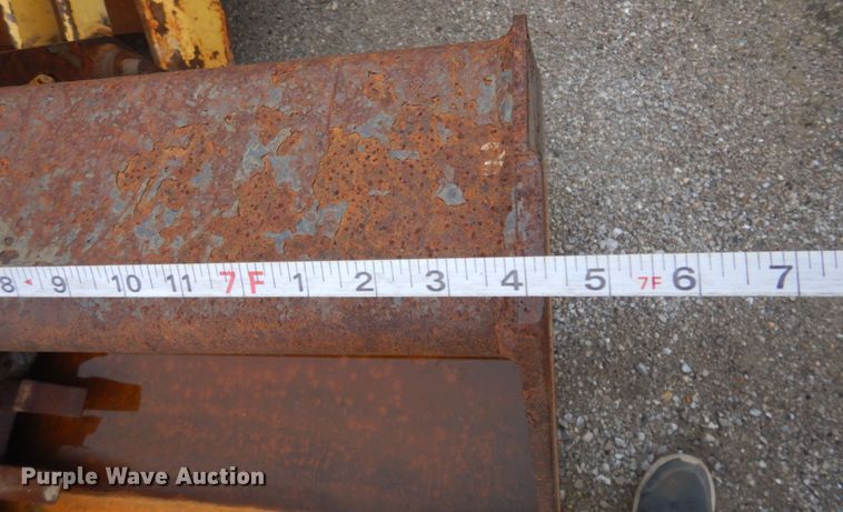 image for item DM5442 2004 New Holland LB75B  backhoe