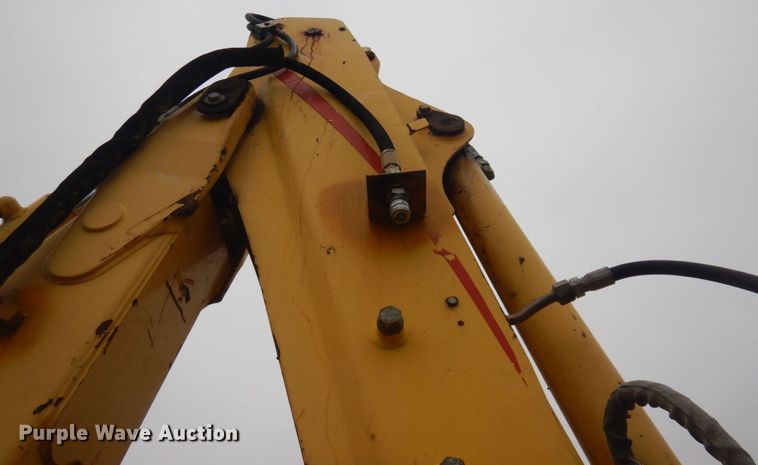 image for item DM5442 2004 New Holland LB75B  backhoe