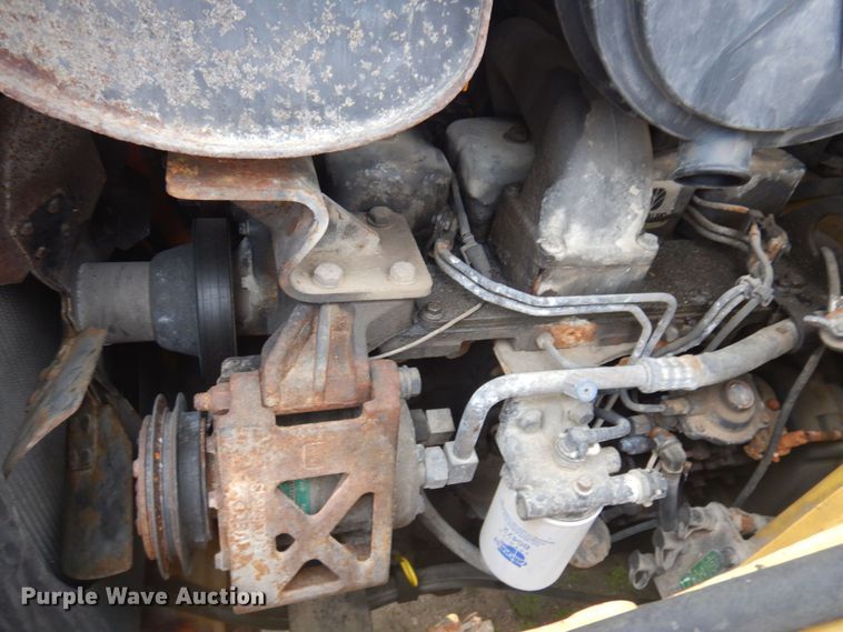 image for item DM5442 2004 New Holland LB75B  backhoe