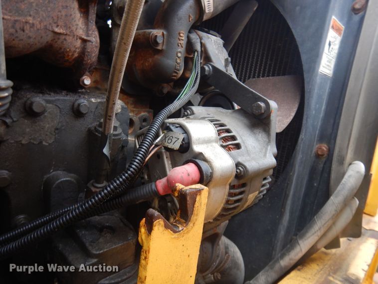 image for item DM5442 2004 New Holland LB75B  backhoe