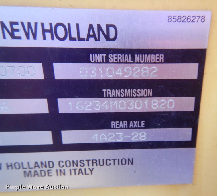 image for item DM5442 2004 New Holland LB75B  backhoe