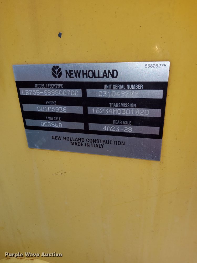 image for item DM5442 2004 New Holland LB75B  backhoe