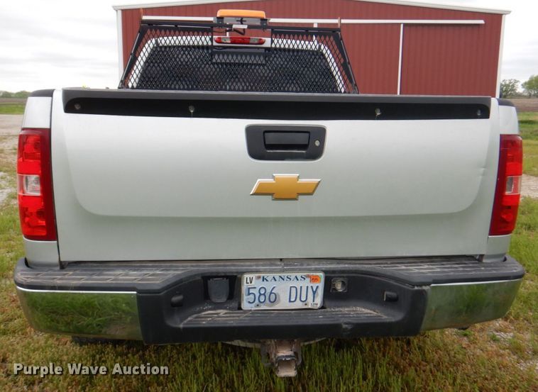 image for item DM6151 2012 Chevrolet Silverado 1500  Ext. Cab pickup truck