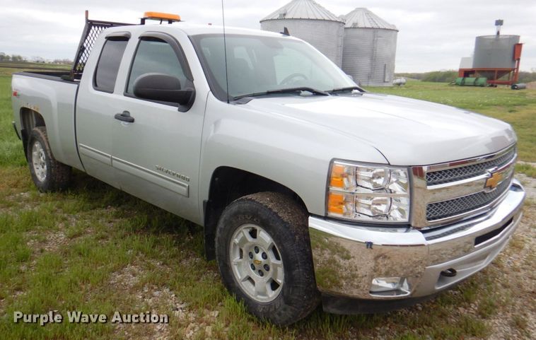 image for item DM6151 2012 Chevrolet Silverado 1500  Ext. Cab pickup truck