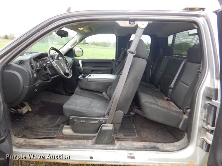 image for item DM6151 2012 Chevrolet Silverado 1500  Ext. Cab pickup truck