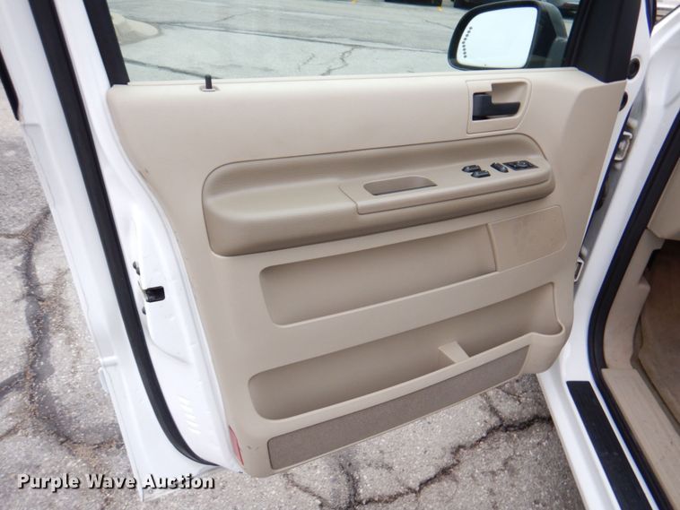 image for item DM6155 2005 Ford Freestar SEL  van