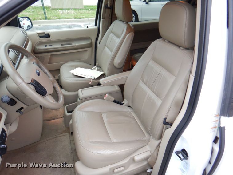 image for item DM6155 2005 Ford Freestar SEL  van