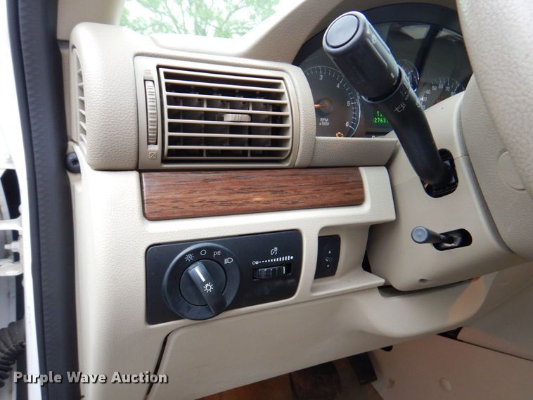 image for item DM6155 2005 Ford Freestar SEL  van