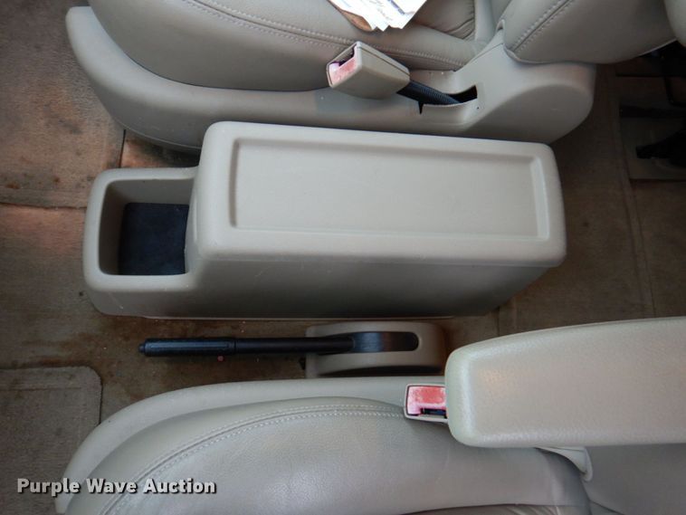 image for item DM6155 2005 Ford Freestar SEL  van