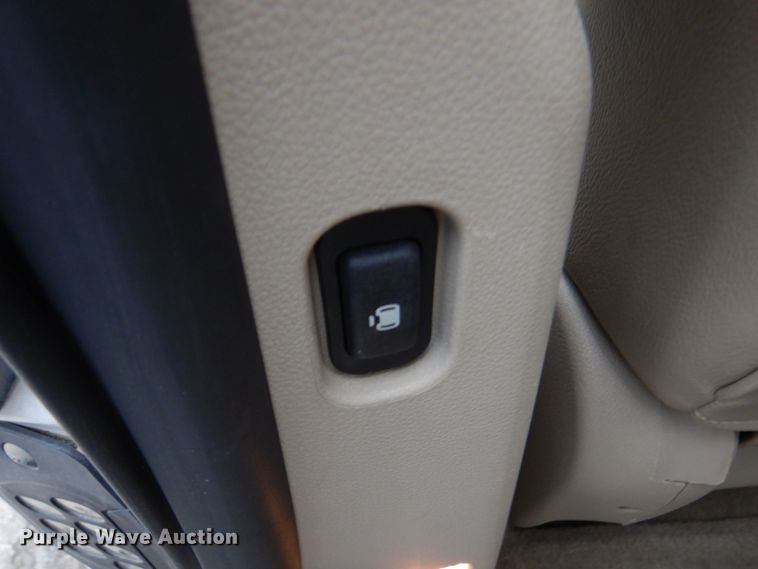 image for item DM6155 2005 Ford Freestar SEL  van