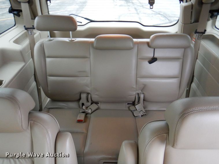 image for item DM6155 2005 Ford Freestar SEL  van