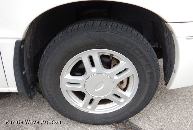 image for item DM6155 2005 Ford Freestar SEL  van