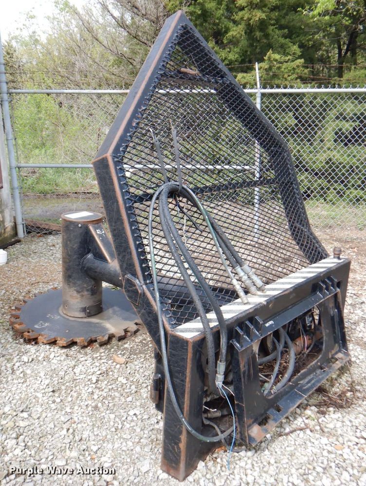 image for item DM6165 Ground Force HR970  Ground Force HR970 skid steer tree saw