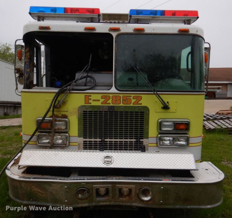 image for item DM7322 2003 Spartan VA41M-2142  pumper fire truck