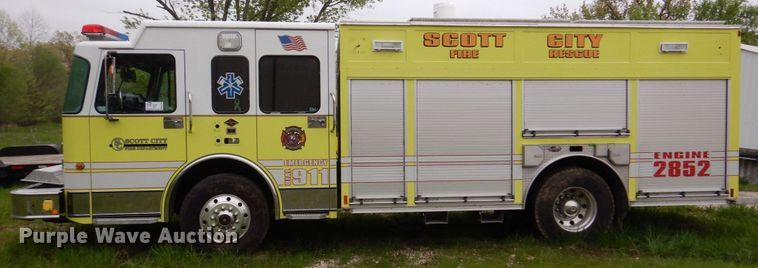 image for item DM7322 2003 Spartan VA41M-2142  pumper fire truck