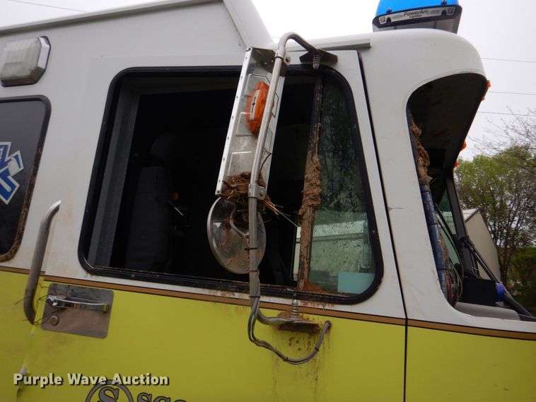 image for item DM7322 2003 Spartan VA41M-2142  pumper fire truck