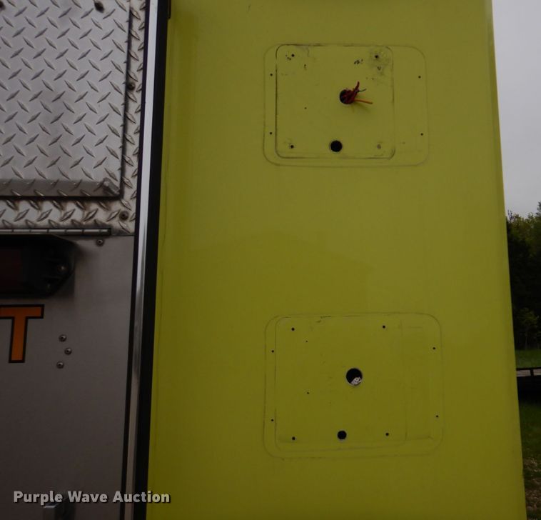 image for item DM7322 2003 Spartan VA41M-2142  pumper fire truck