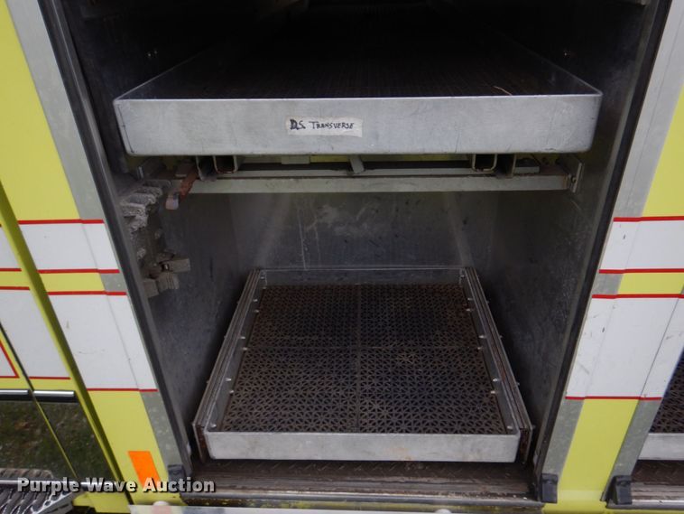 image for item DM7322 2003 Spartan VA41M-2142  pumper fire truck