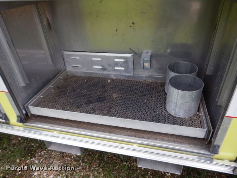 image for item DM7322 2003 Spartan VA41M-2142  pumper fire truck