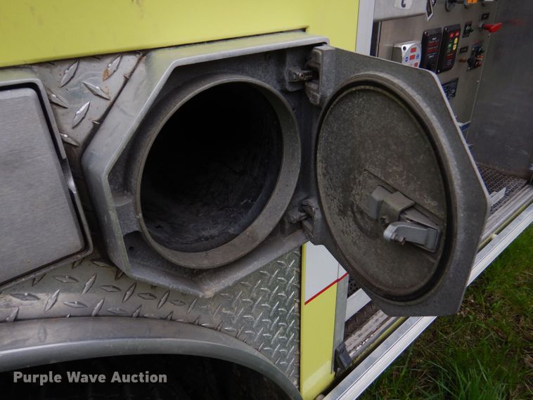 image for item DM7322 2003 Spartan VA41M-2142  pumper fire truck