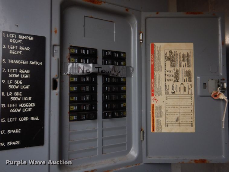 image for item DM7322 2003 Spartan VA41M-2142  pumper fire truck