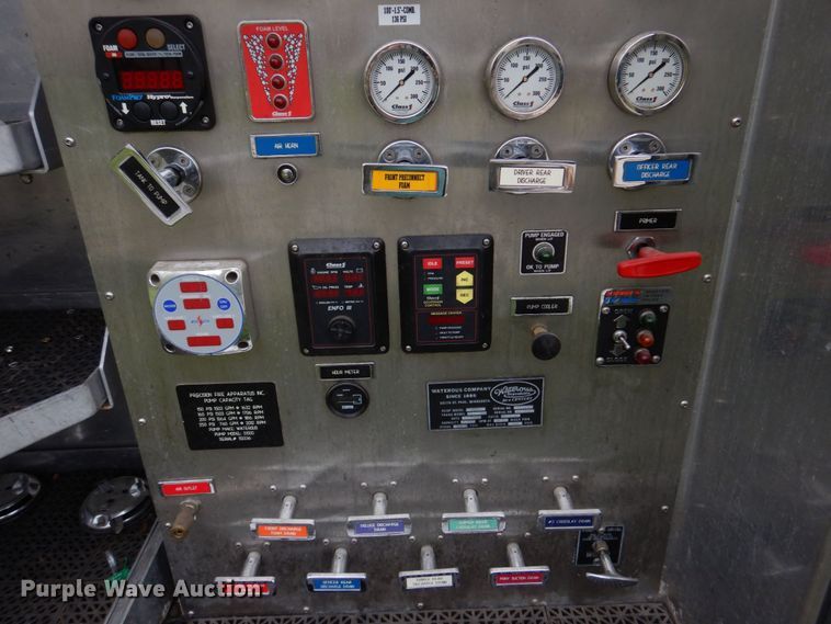 image for item DM7322 2003 Spartan VA41M-2142  pumper fire truck