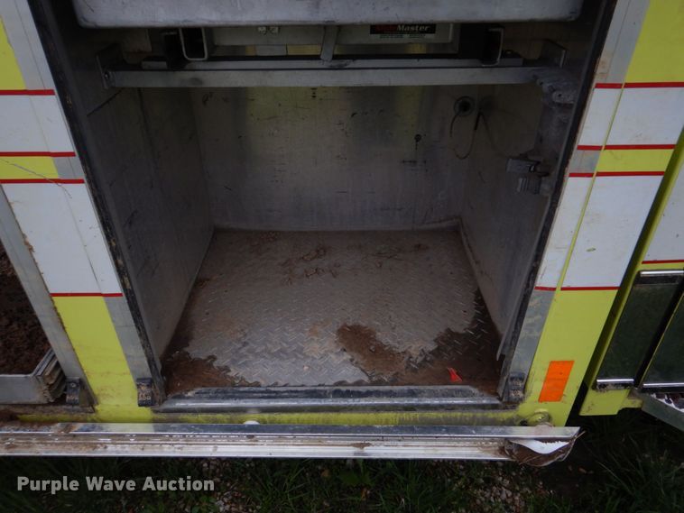 image for item DM7322 2003 Spartan VA41M-2142  pumper fire truck