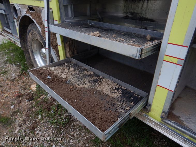 image for item DM7322 2003 Spartan VA41M-2142  pumper fire truck