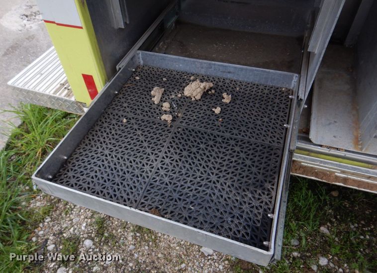 image for item DM7322 2003 Spartan VA41M-2142  pumper fire truck