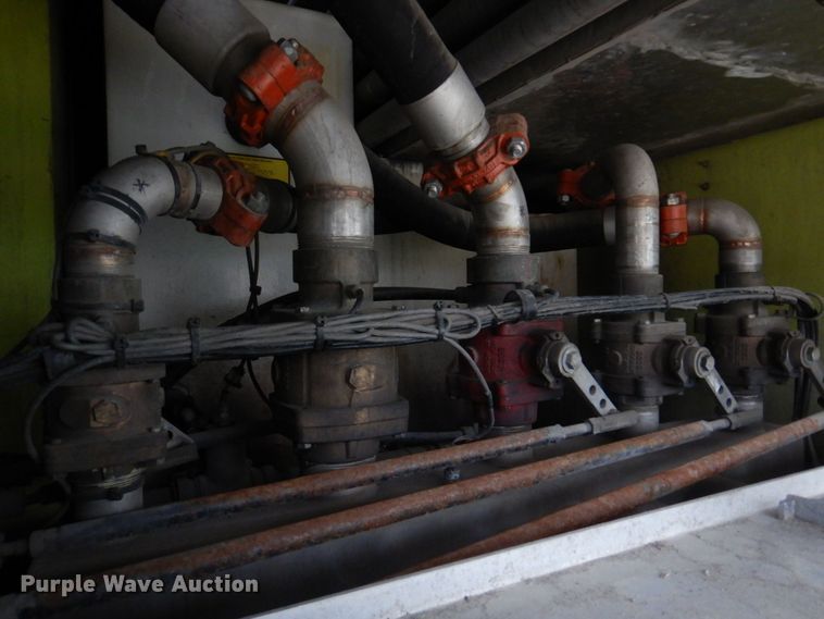 image for item DM7322 2003 Spartan VA41M-2142  pumper fire truck