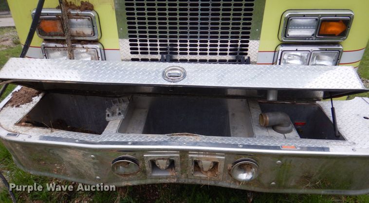 image for item DM7322 2003 Spartan VA41M-2142  pumper fire truck