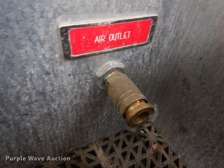 image for item DM7322 2003 Spartan VA41M-2142  pumper fire truck