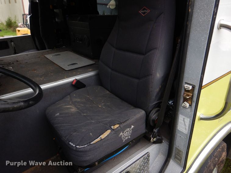 image for item DM7322 2003 Spartan VA41M-2142  pumper fire truck